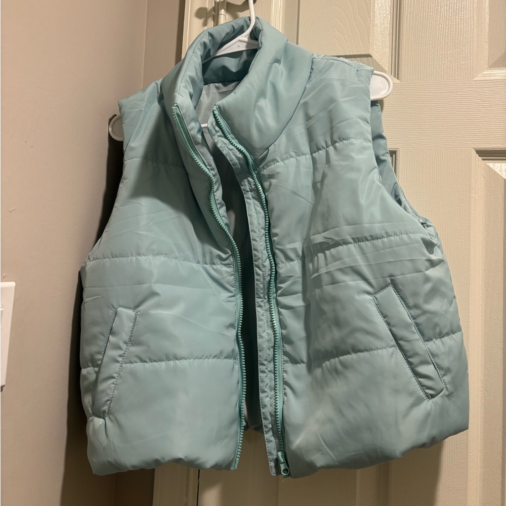 Cropped Vest